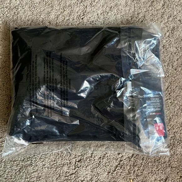 Under Armour Performance Range Tactical Button Collar Heat Gear Top S - Picture 8 of 9